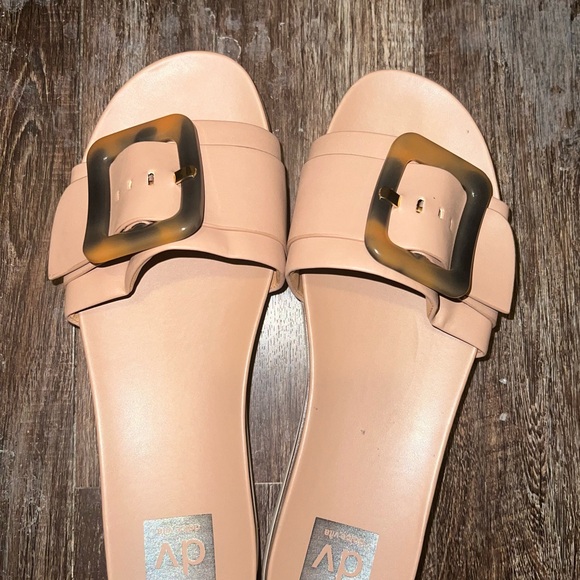 DV by Dolce Vita Brown Slide Sandals - Picture 3 of 4